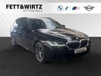 Gebraucht BMW 530 M Sport 252 PS (185 kW) 2020 Saphirschwarz metallic Kombi