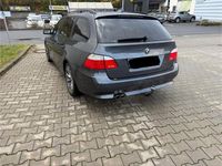 Gebraucht BMW 525 218 PS (160 kW) 2007 Grau Kombi
