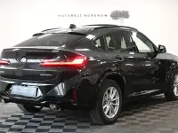 Gebraucht BMW X4 M Sport 190 PS (139 kW) 2024 Schwarz SUV