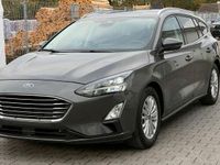 Gebraucht Ford Focus Titanium 120 PS (88 kW) 2020 Grau Kombi