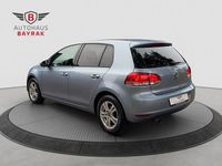 Gebraucht VW Golf VI 105 PS (77 kW) 2011 Blau Kleinwagen