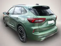 Neu Ford Kuga ST-Line 182 PS (133 kW) 2026 Grün SUV