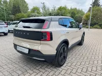 Neu Volvo EX30 CC Performance 314 kW (428 PS) 2026 Beige SUV