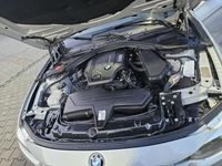 Gebraucht BMW 318 150 PS (110 kW) 2016 Silber Kombi