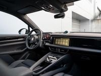 Gebraucht Porsche Macan 4 Electric 300 kW (408 PS) 2025 Schwarz SUV