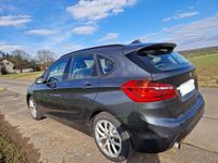 Gebraucht BMW 218 Advantage 150 PS (110 kW) 2016 Grau Kombi