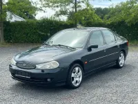 Gebraucht Ford Mondeo Ghia 170 PS (125 kW) 1998 Grün Limousine