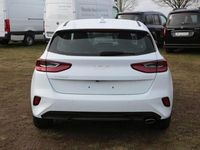 Neu Kia Ceed Vision 140 PS (102 kW) 2025 Carraraweiß Kleinwagen