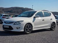 Gebraucht Hyundai i30 Classic 90 PS (66 kW) 2012 Weiß Limousine