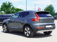 Neu Volvo XC40 Core 163 PS (119 kW) 2026 Forestlakemet. SUV
