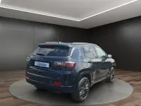Gebraucht Jeep Compass 241 PS (177 kW) 2022 Schwarz SUV