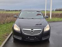 Gebraucht Opel Insignia Edition 131 PS (96 kW) 2012 Schwarz Limousine