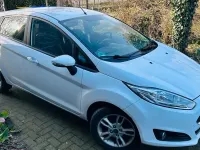 Gebraucht Ford Fiesta 75 PS (55 kW) 2017 Weiß Kleinwagen