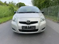 Gebraucht Toyota Yaris Cool 69 PS (50 kW) 2010 Silky gold mica metallic Kleinwagen
