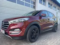 Gebraucht Hyundai Tucson Intro Edition 177 PS (130 kW) 2016 Rot SUV