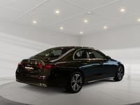 Gebraucht Mercedes E200 Avantgarde 204 PS (150 kW) 2024 Metalliclack graphitgrau Limousine