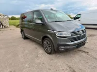 Gebraucht VW Multivan Highline 199 PS (146 kW) 2020 Grau Van / Kleinbus