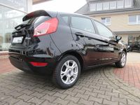 Gebraucht Ford Fiesta Trend 65 PS (47 kW) 2013 Schwarz Kleinwagen