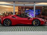 Gebraucht Ferrari SF90 2025 Rot Cabrio