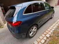 Gebraucht Mercedes B250 224 PS (164 kW) 2023 Blau Kleinwagen