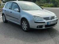 Gebraucht VW Golf V 80 PS (58 kW) 2004 Silber Kleinwagen