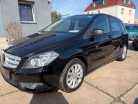 Gebraucht Mercedes B200 136 PS (100 kW) 2016 Schwarz Van / Kleinbus