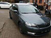 Gebraucht Skoda Rapid Ambition 105 PS (77 kW) 2014 Grau Kleinwagen