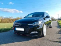 Gebraucht Hyundai i20 80 PS (58 kW) 2018 Schwarz Kleinwagen