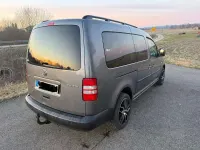 Gebraucht VW Caddy Maxi Trendline 140 PS (102 kW) 2015 Natural grey metallic Van / Kleinbus