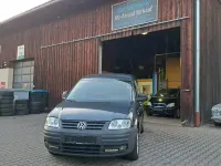 Używany VW Caddy Life 105 KM (77 kW) 2005 Szary Minivan