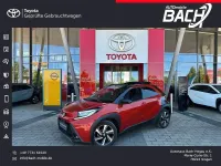 Gebraucht Toyota Aygo X X-plore 72 PS (52 kW) 2022 Chili red perleffekt/ night sky black SUV