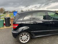 gebraucht Mercedes B180 Mercedes - BenzCDI *SPORT*AUTOMATIK*PANO*