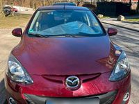 Gebraucht Mazda 2 75 PS (55 kW) 2012 Rot Kleinwagen