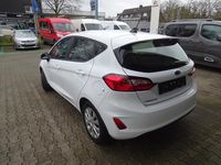 Gebraucht Ford Fiesta Cool & Connect 101 PS (74 kW) 2022 Weiß Kleinwagen