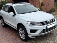 Gebraucht VW Touareg 262 PS (192 kW) 2014 Weiß SUV