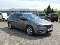 Używany Opel Astra Elegance 131 KM (96 kW) 2022 Szary Hatchback