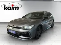 Gebraucht VW Passat R-line 193 PS (141 kW) 2026 Grau Kombi