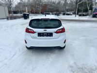 Gebraucht Ford Fiesta Cool & Connect 75 PS (55 kW) 2023 Weiß Limousine
