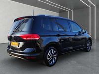 gebraucht VW Touran 1.5 TSI Active DSG *7-Sitzer*NAV*R-CAM*