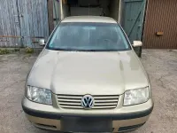 Gebraucht VW Bora 110 PS (80 kW) 2002 Gold Limousine