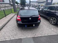 Gebraucht BMW 116 116 PS (85 kW) 2006 Schwarz Kleinwagen