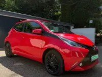 Gebraucht Toyota Aygo X-wave 69 PS (50 kW) 2016 Rot Kleinwagen