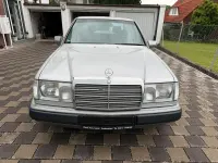 Gebraucht Mercedes 200 118 PS (86 kW) 1990 Silber Limousine