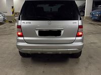 Gebraucht Mercedes ML270 163 PS (119 kW) 2002 Silber SUV