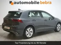 Gebraucht VW Golf VIII Style 150 PS (110 kW) 2022 Delfingrau Limousine