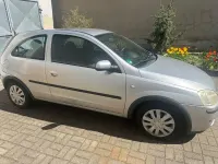 Używany Opel Corsa 60 KM (44 kW) 2004 Szary Hatchback
