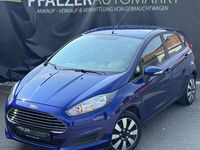 Gebraucht Ford Fiesta 82 PS (60 kW) 2014 Blau Kleinwagen