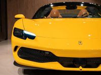 Second-hand Ferrari 296 829 CP (609 kW) 2024 Galben Cabrio
