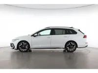 Gebraucht VW Golf VIII R-line 150 PS (110 kW) 2025 Oryxweiß perlmuteffekt Kombi
