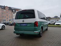Second-hand VW Multivan Generation Six 204 CP (150 kW) 2021 Verde Monovolum